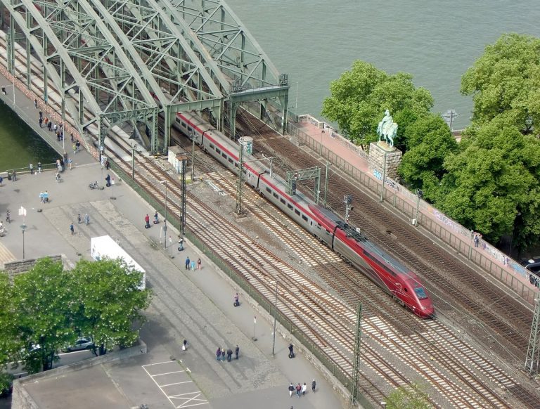 Thalys Des Perturbations Attendues Cet T