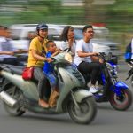 Le scooter fait partie du paysage à Hanoï