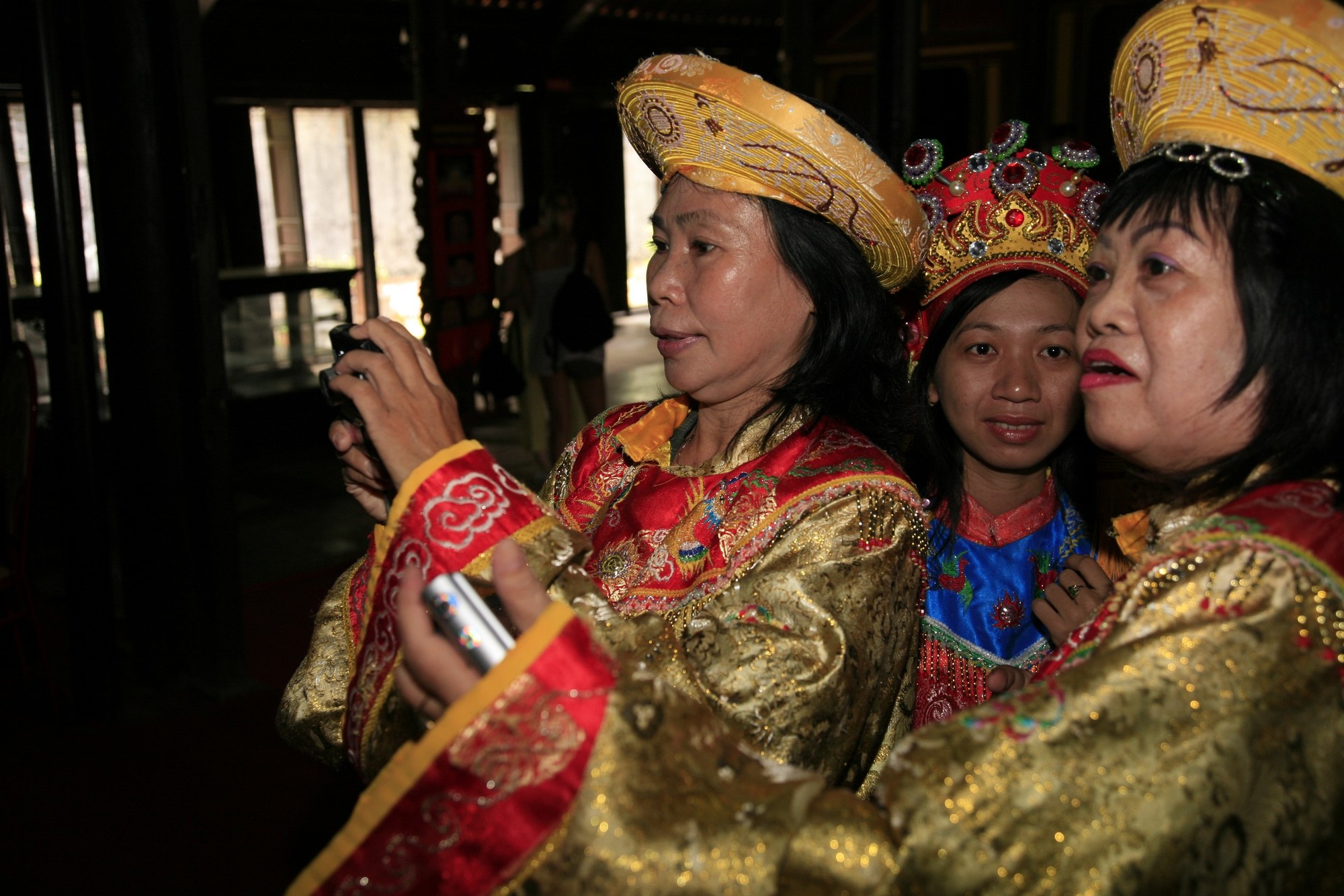 Ethnies Ha Giang en costume royal à Hué (du 19e - 20e siècle)