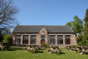 La vallée de Colen, la taverne dans l'ancienne petite école de l'abbaye