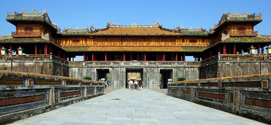 Porte de la citadelle impériale à Hué Vietnam