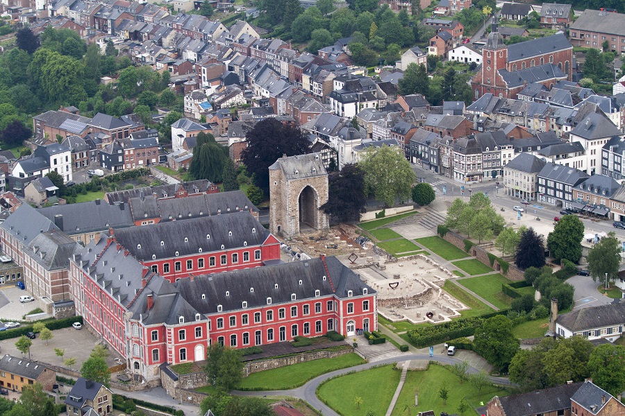Abbaye de Stavelot vue de montgolfière