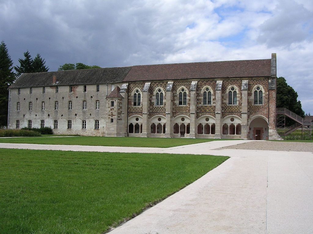 Ongewoon: een heel bekende Franse abdij wordt misschien gerestaureerd dankzij… wijn! 
