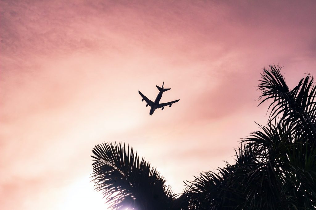 8 tips om minder te betalen voor je vliegticket