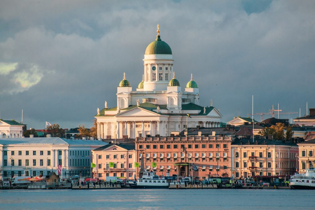 Finlande : la fin du « tourisme » pour les citoyens russes !