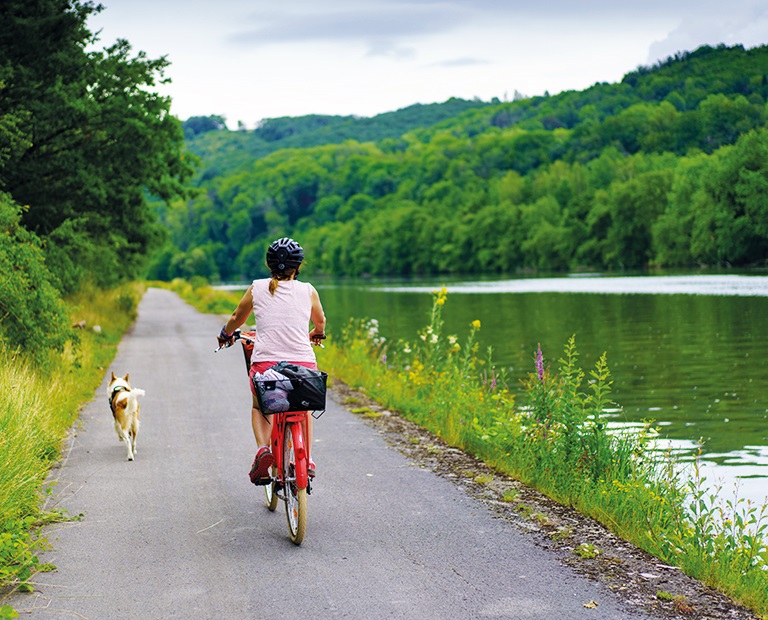 Te voet en per fiets in Namen en omgeving