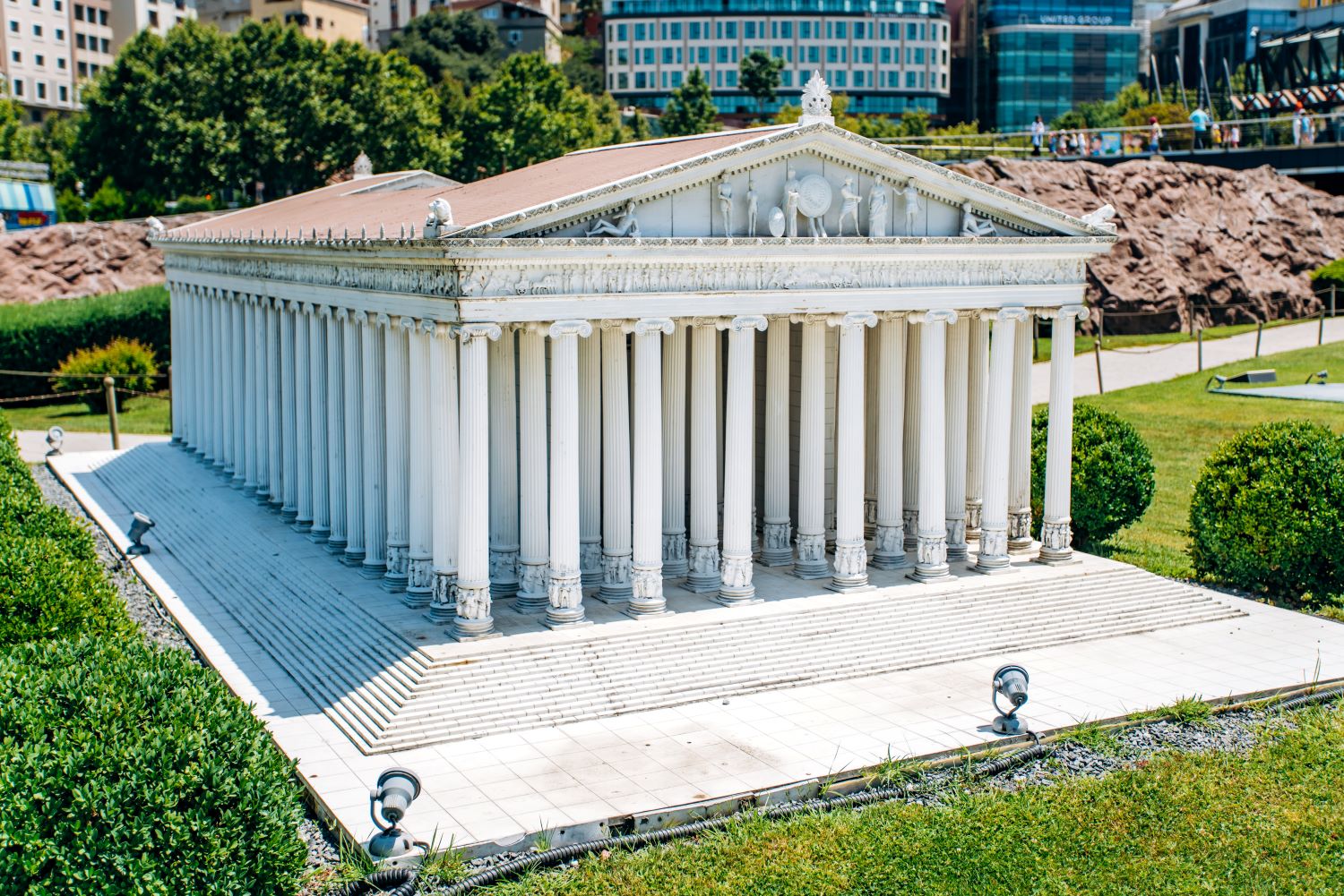 De Tempel van Artemis in Efeze: ontdek samen met ons dit wereldwonder uit de oudheid!