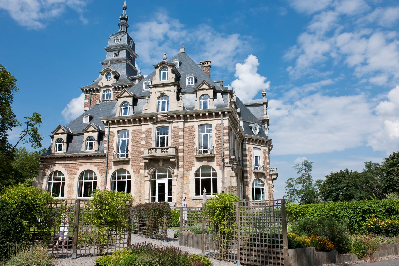 Florence verwent zichzelf met een verblijf in het ‘Château de Namur’!