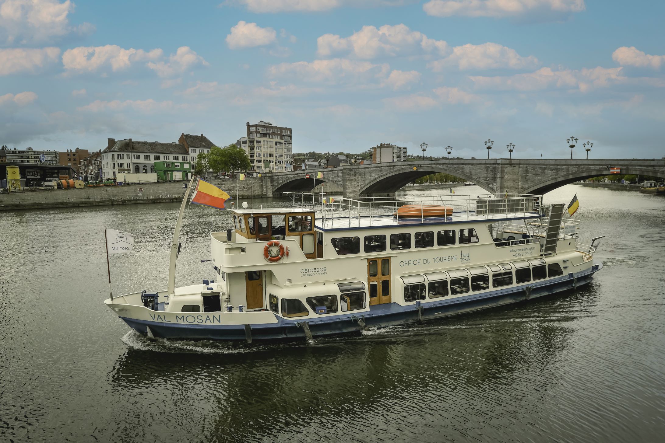 Escapade touristique à Huy en Province de Liège. Faites le plein de sensations !