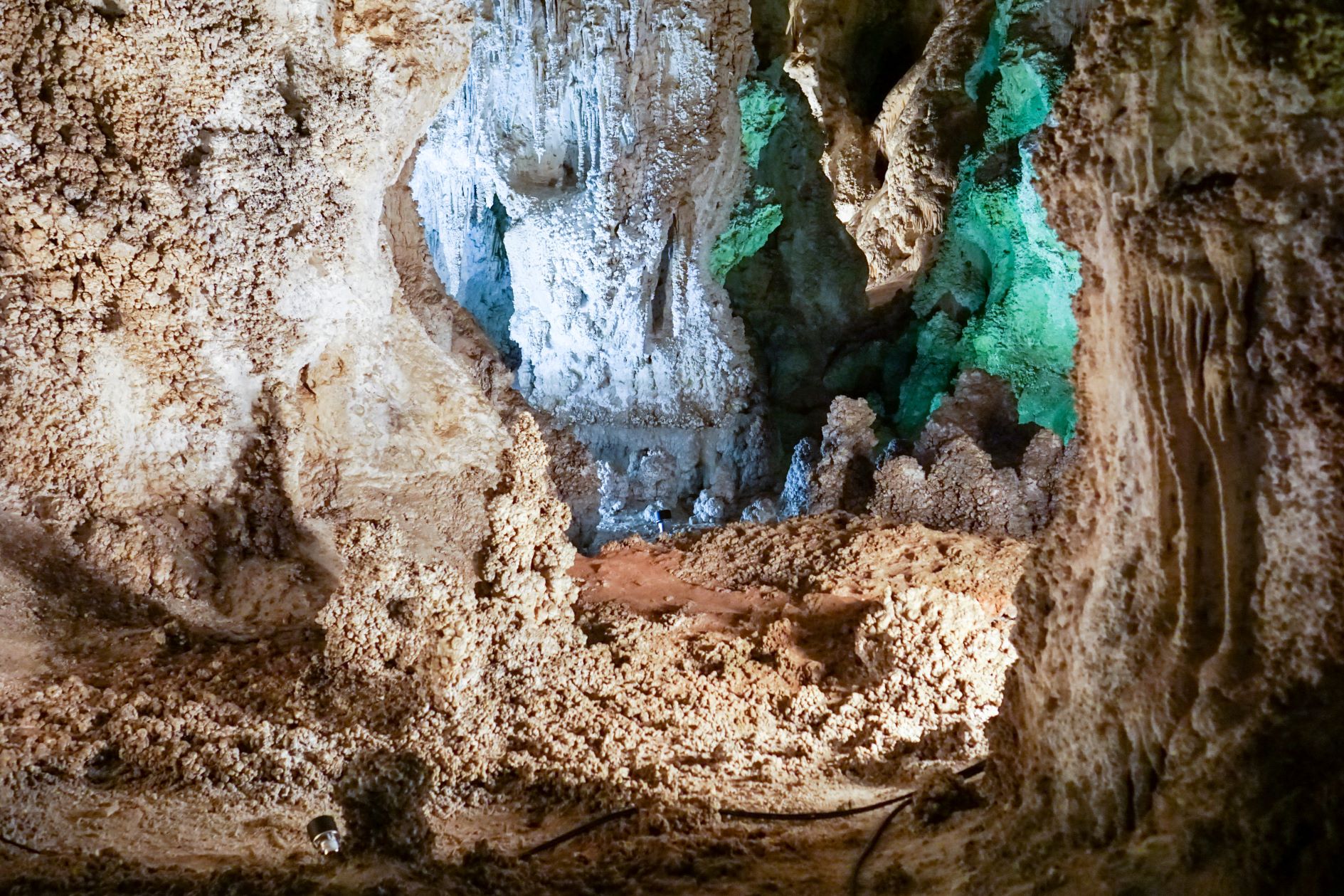 De Carlsbad Caverns: een ongeëvenaard ondergronds universum