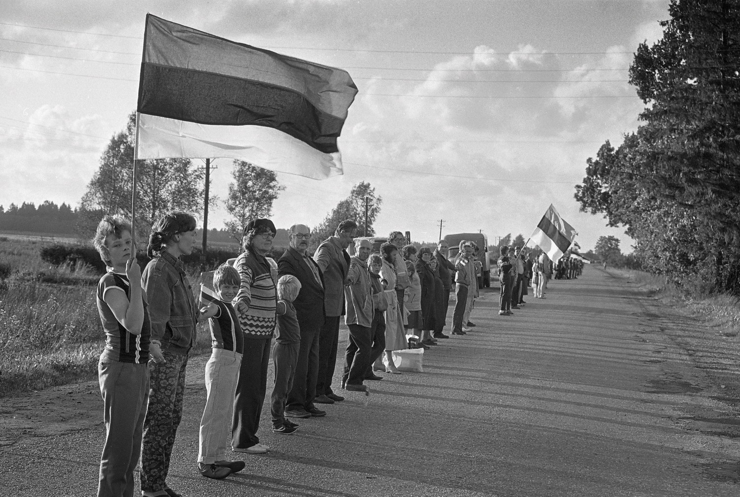 Un jour un endroit : la Voie balte, le 23 août 1989, une chaîne humaine qui a changé la face du monde