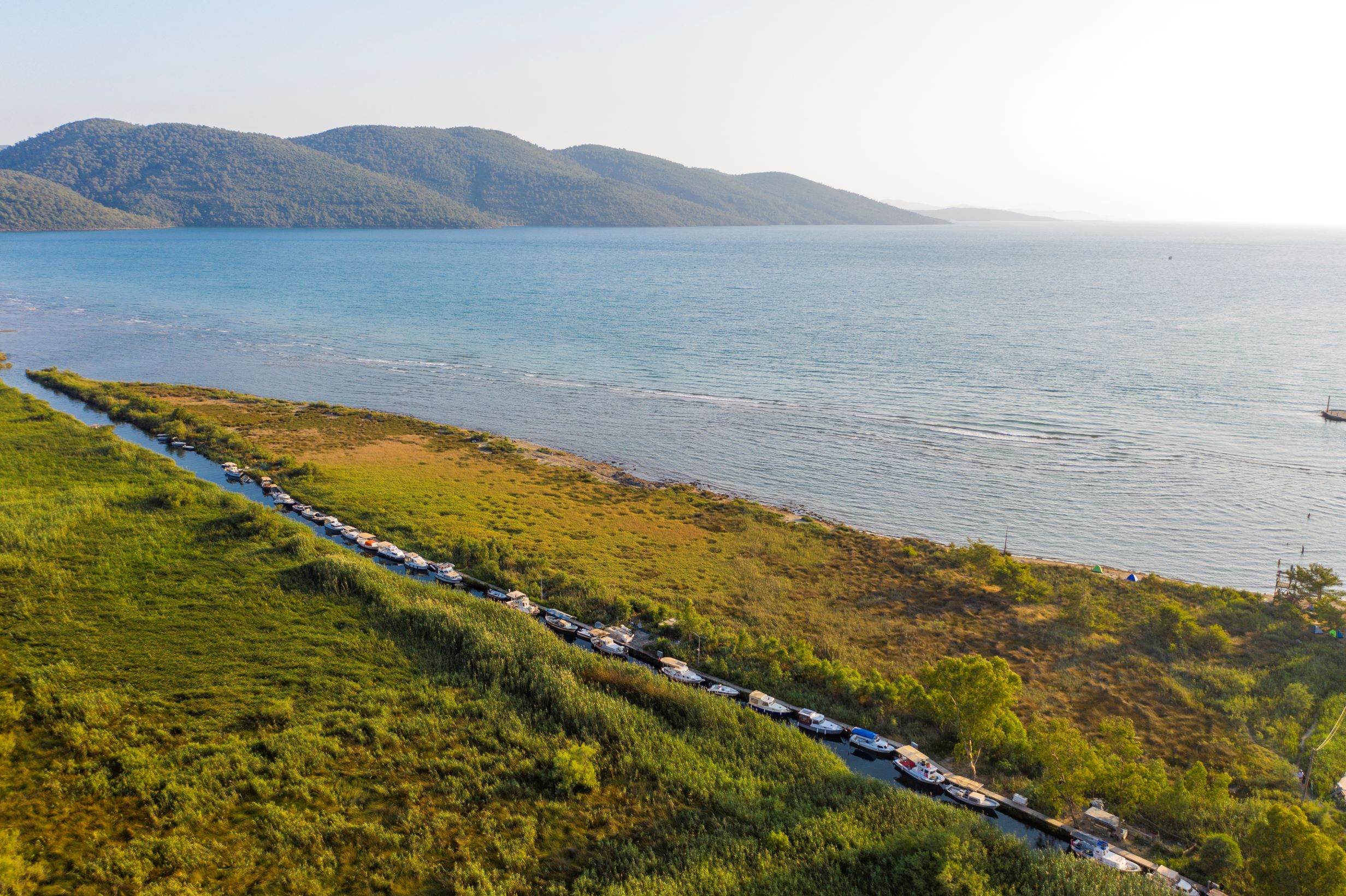 Akyaka: de ‘trage stad’ en zijn doorzichtige rivier