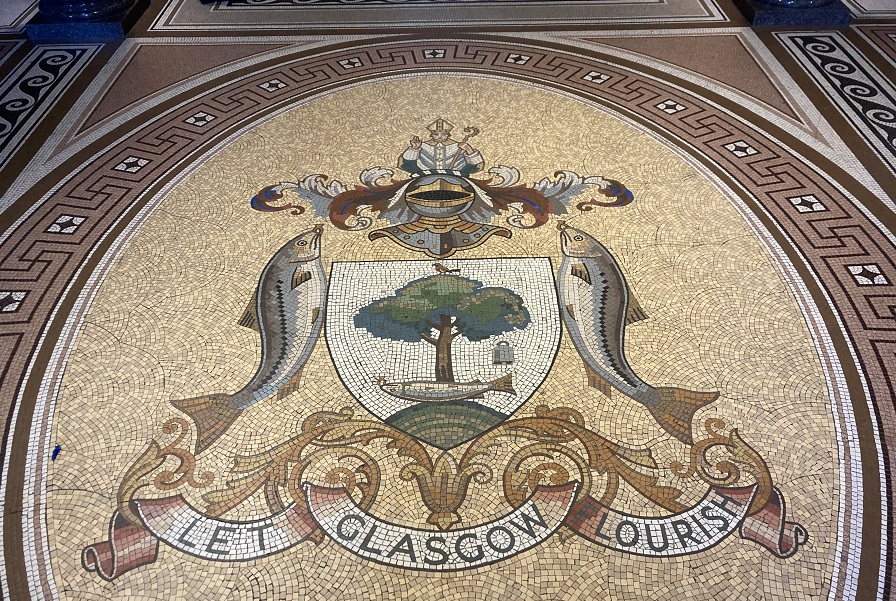 Porte des City Chambers, l’hôtel de ville
