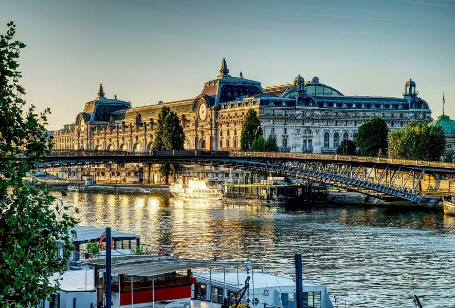 Louvre