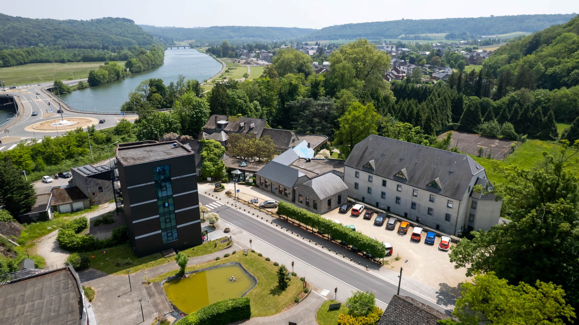 Escapade bucolique près de Namur : le secret bien gardé des Jardins de la Molignée