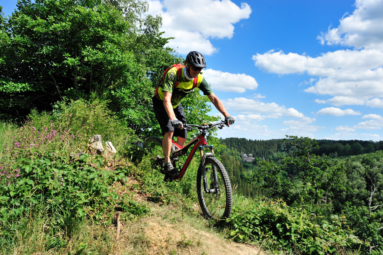 Het mountainbikeseizoen gaat opnieuw van start in de Oostkantons: smeer je kuiten maar in!