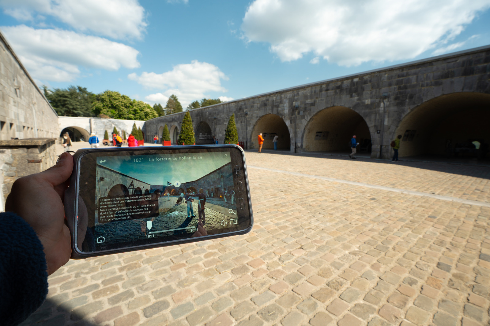 Dinant sort sa tablette magique : la Citadelle entre en réalité augmentée !