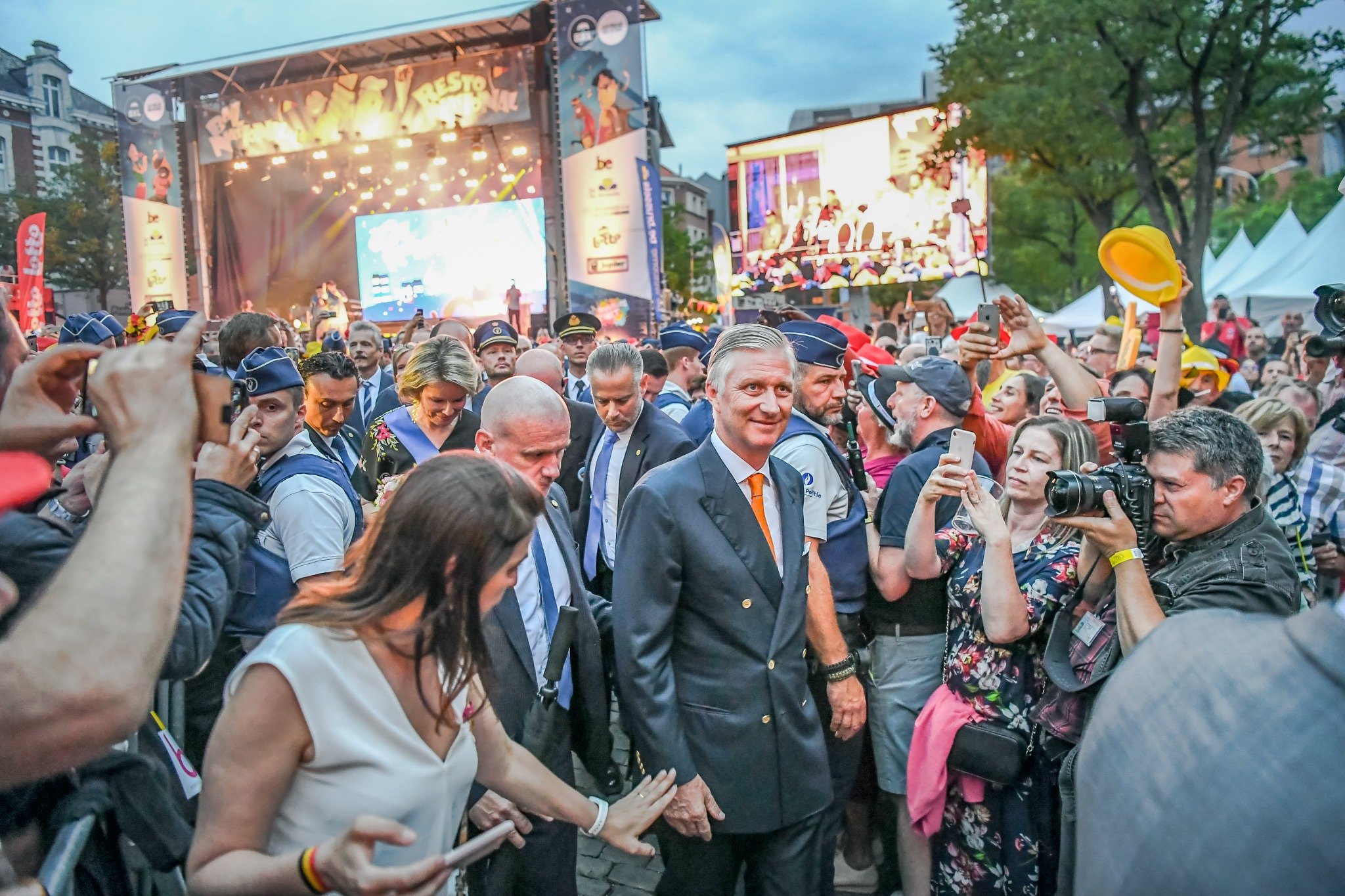 Bal National 2025: DJ Daddy K, mossel-friet en karaoke à volonté in de Marollen!