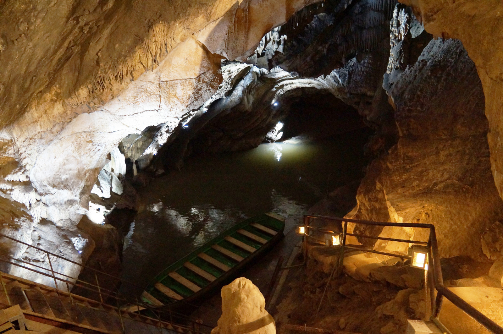 Les Grottes de Remouchamps