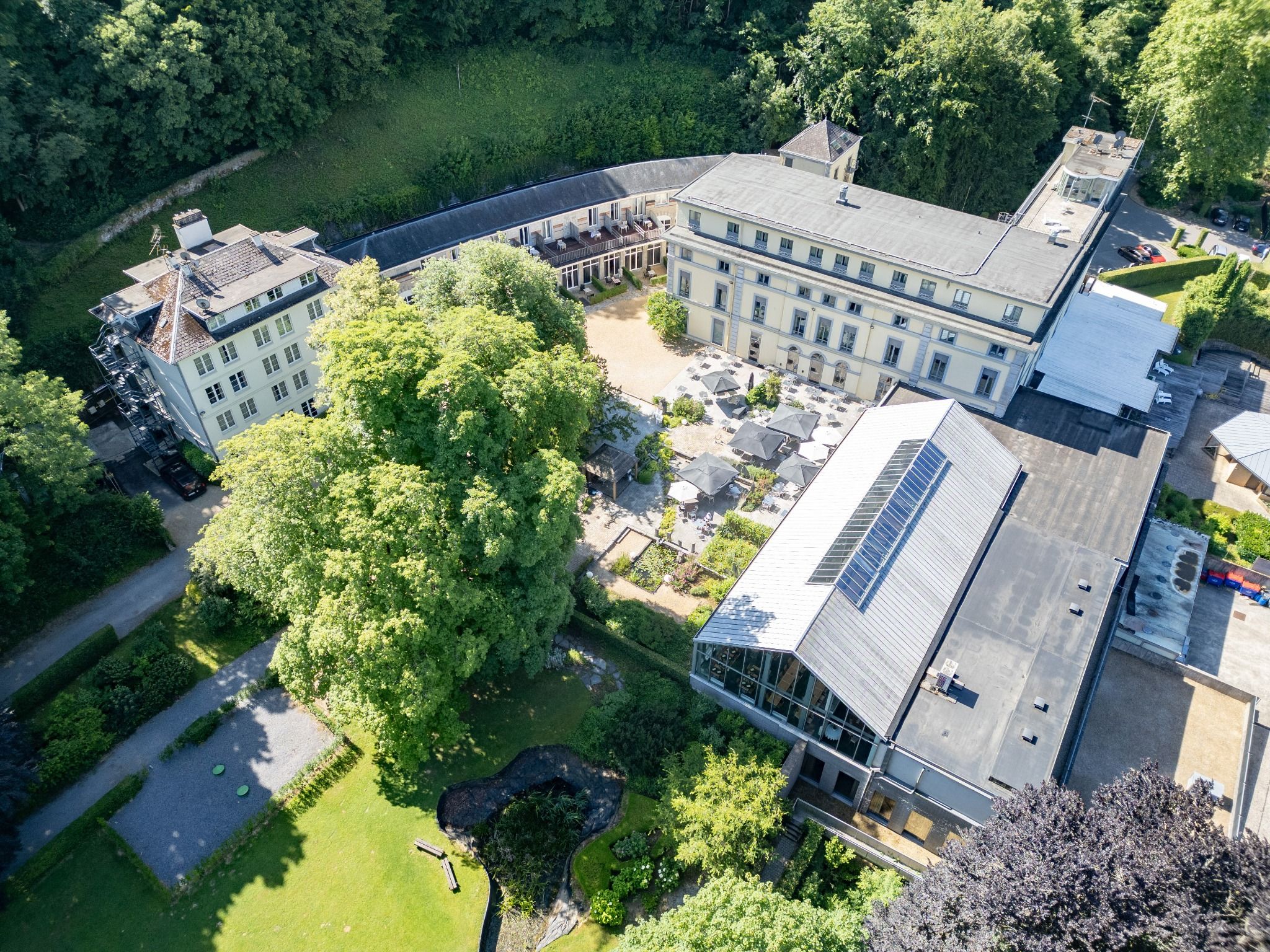 Randos, VTT, spa et château : le paradis se trouve ici, en Belgique