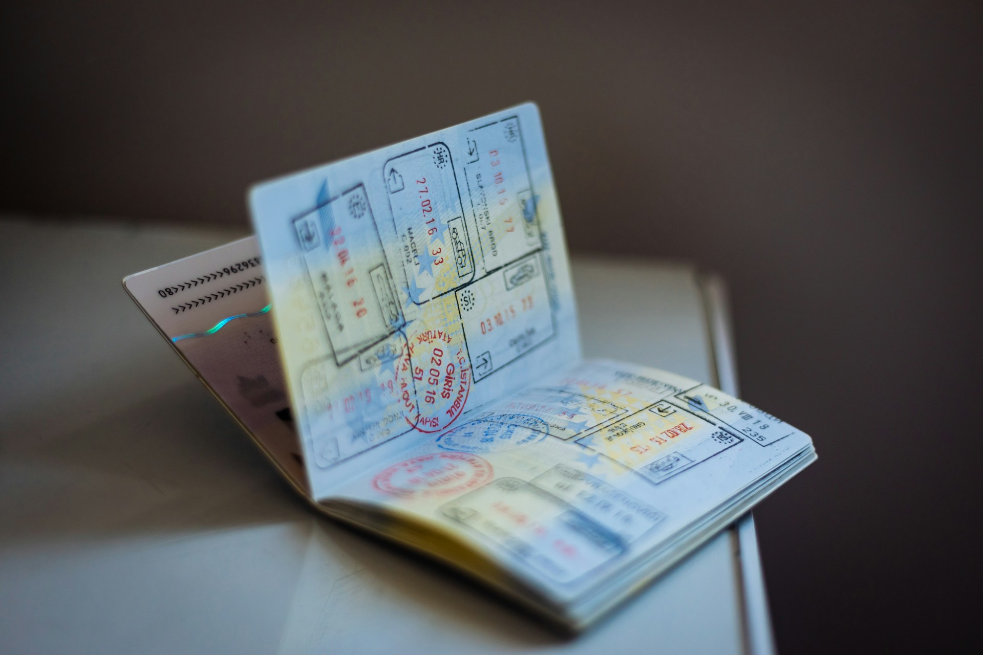 Que faire si vous perdez votre carte d’identité ou votre passeport à l’étranger ?