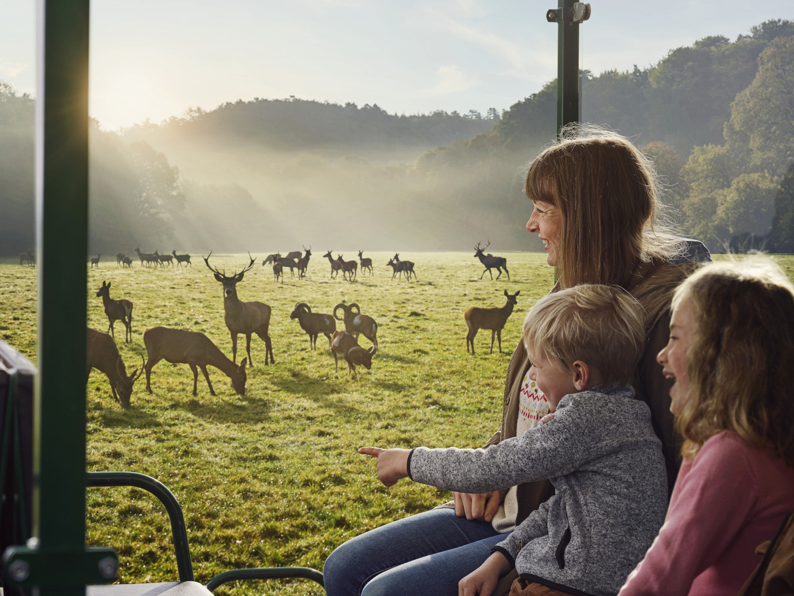 Domaine des Grottes de Han : Julie s’aventure en dessous et au-dessus de la terre !