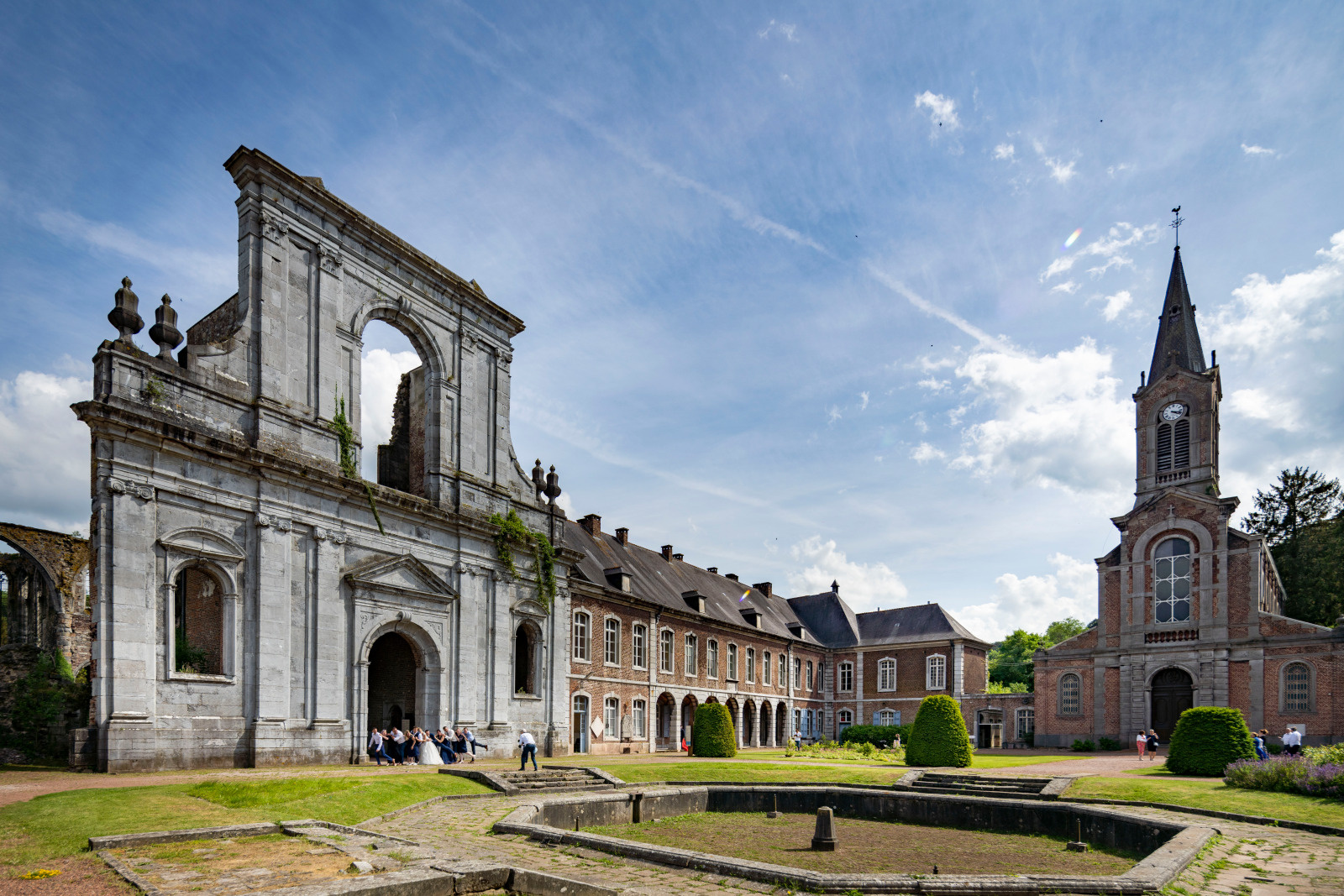 Vestiges de l'Abbaye d'Aulne