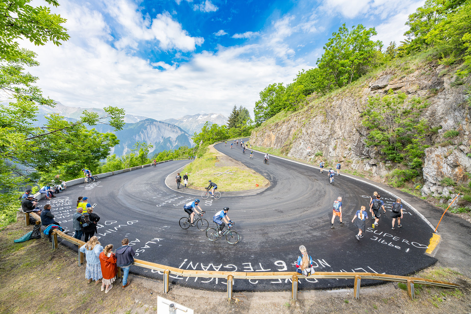 Grimper 6 fois l’Alpe d’Huez contre le Cancer