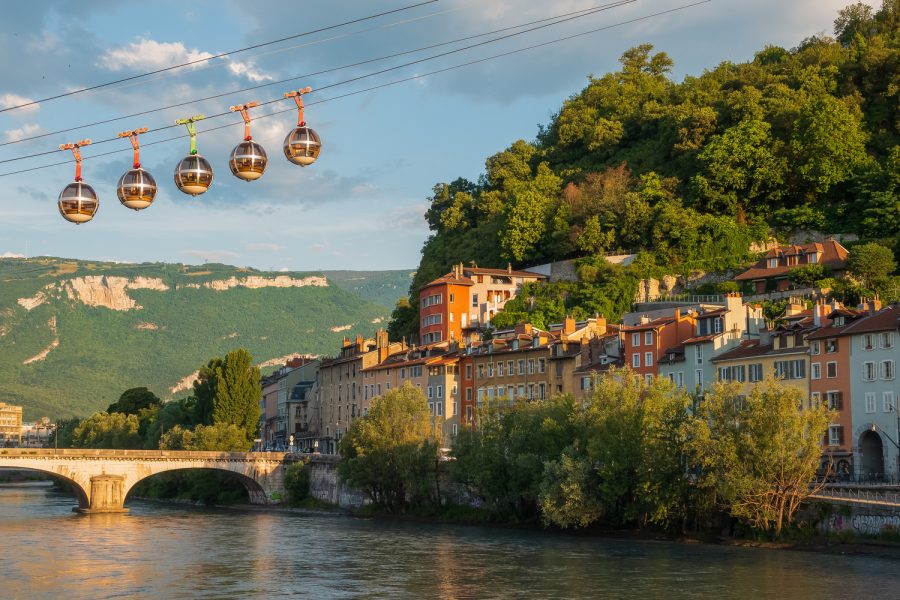 AGENCE GRENOBLE ALPES &copy; PIERRE JAYET