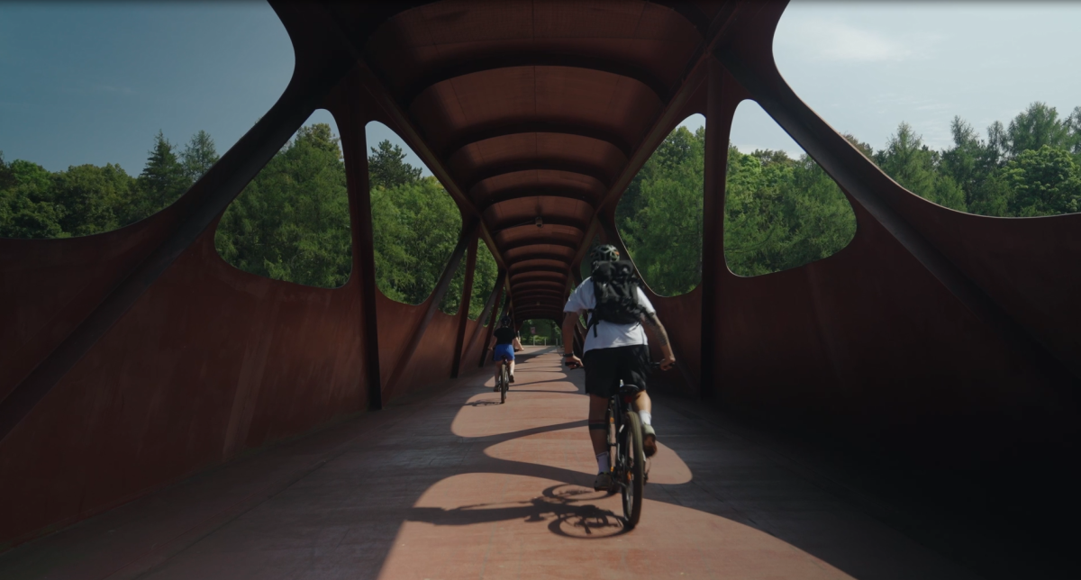 En selle sur la plus longue passerelle cyclable d’Europe, tout près de chez nous !