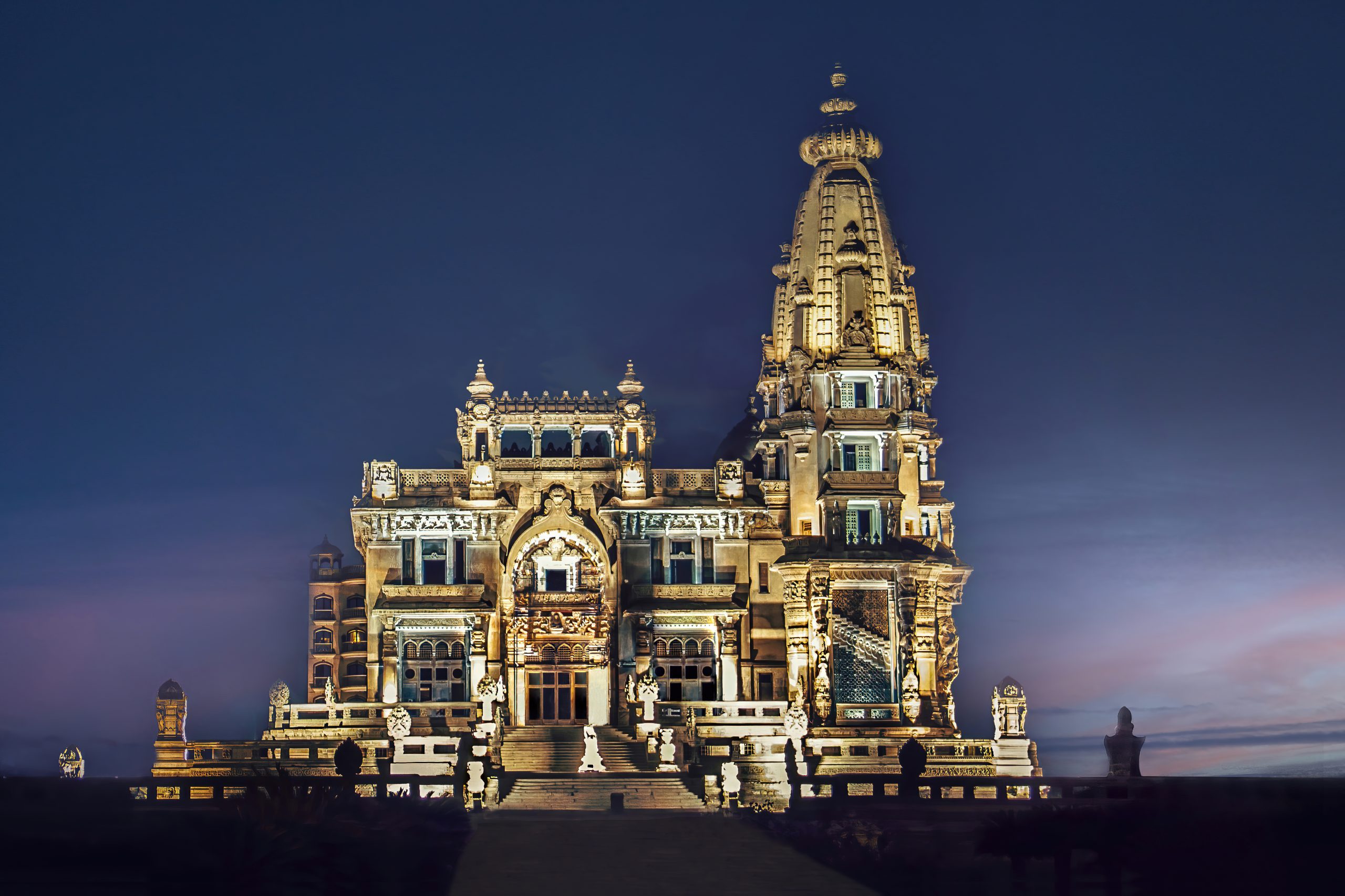 Au Caire, cet incroyable palais centenaire « hindou » est l’œuvre d’un Belge