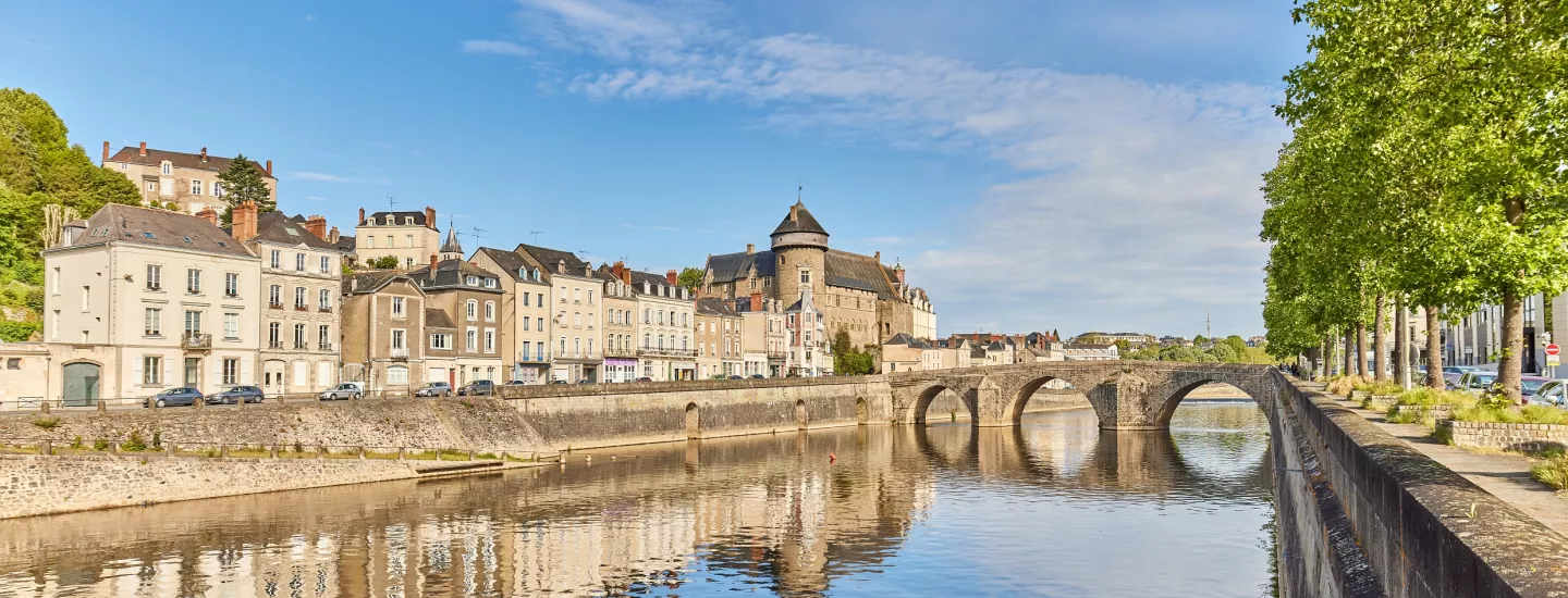 La discrète Laval et sa Cité du Lait